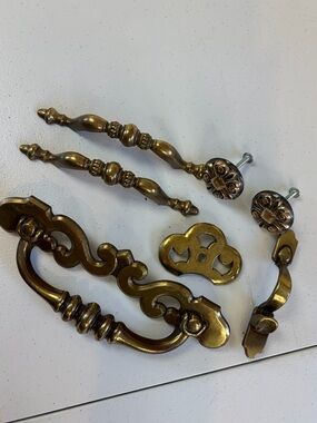 Vintage Ornate Brass Draw Pulls Handles hardware Lot 16 pieces Eclectic Rococo